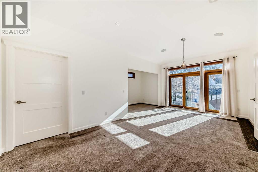 Single Family House for Sale in   Avenue NW West Hillhurst Calgary 