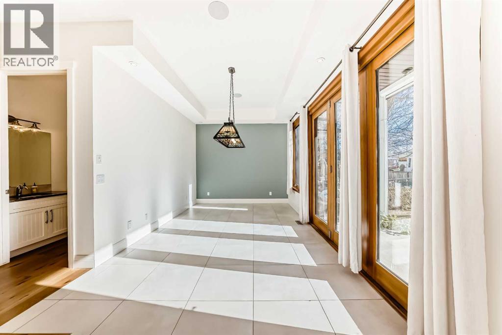 Single Family House for Sale in   Avenue NW West Hillhurst Calgary 