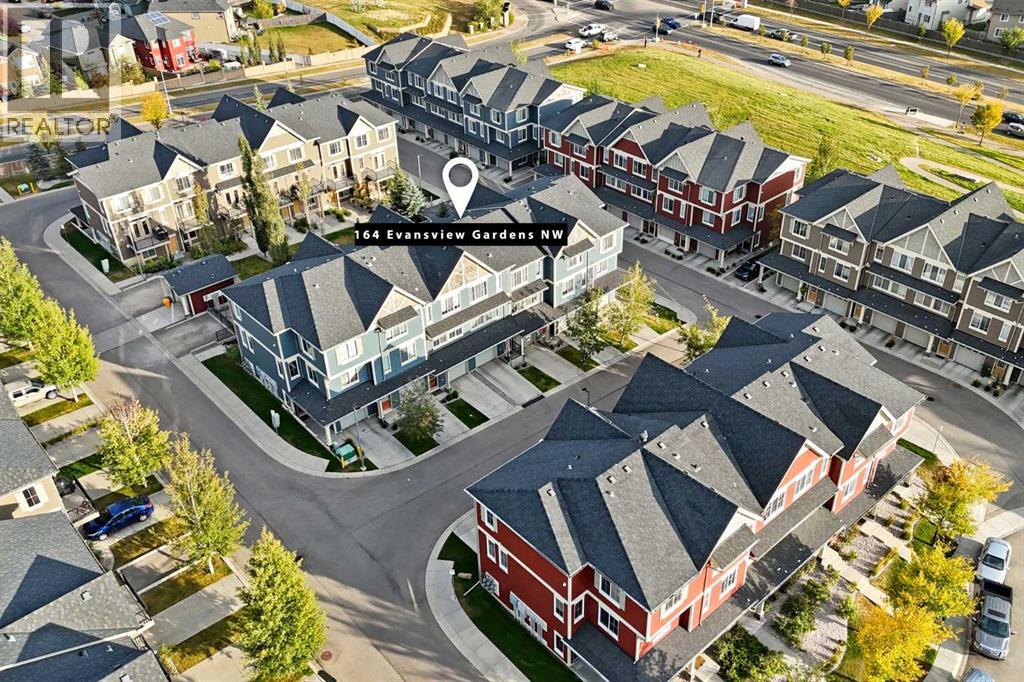 Single Family House for Sale in  Evansview Gardens NW Evanston Calgary 