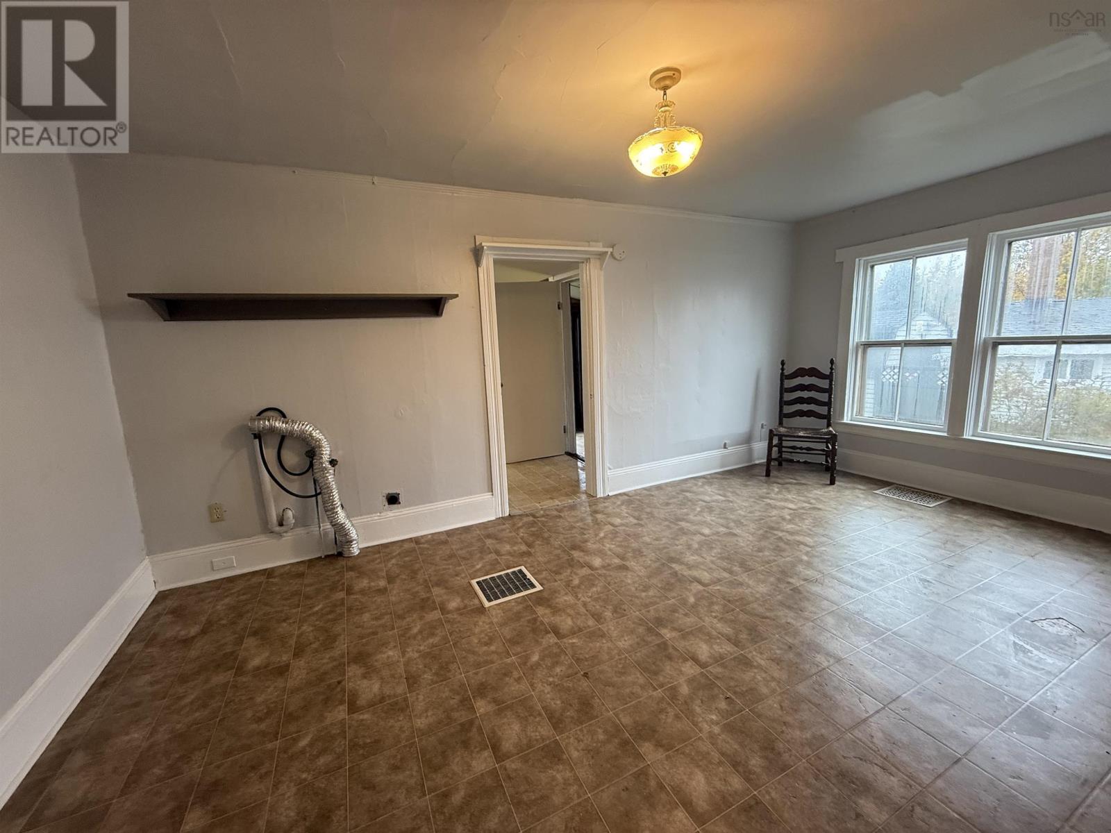 Property 5 of 15 of 180 Rutherford Street