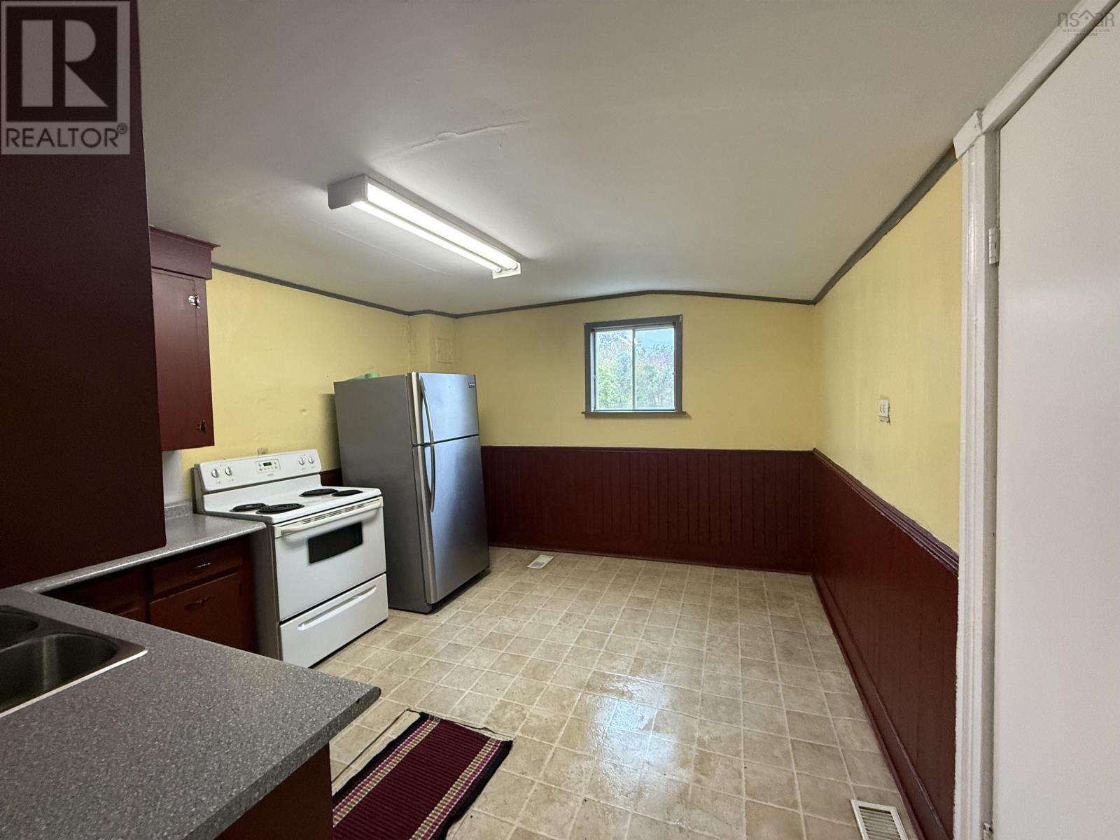 Property 2 of 15 of 180 Rutherford Street