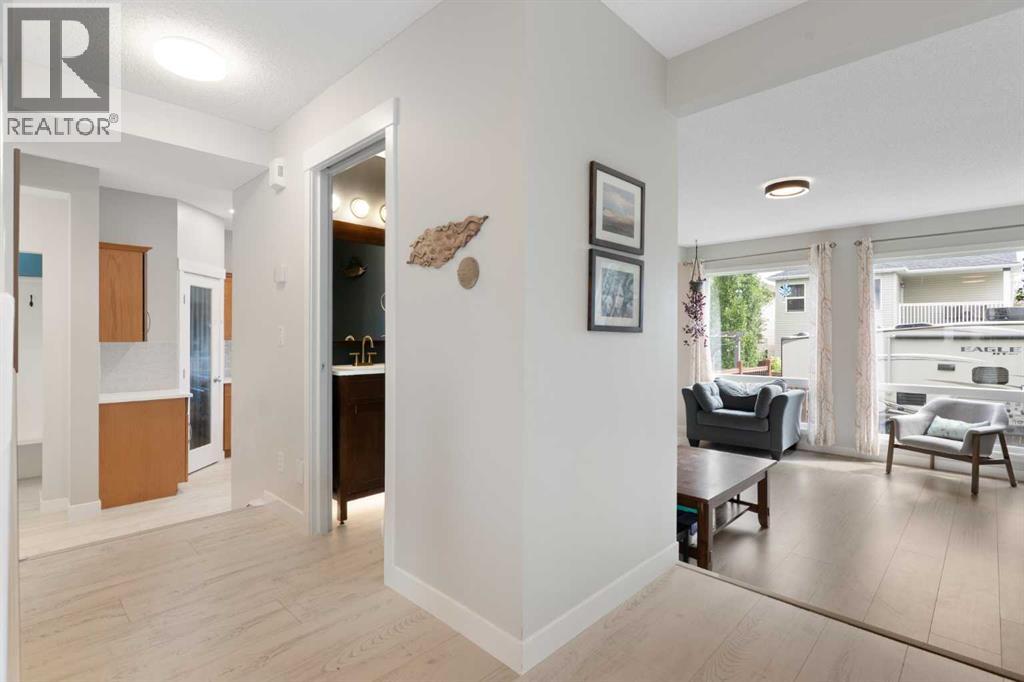 Single Family House for Sale in  Tuscany Ridge Mews NW Tuscany Calgary 