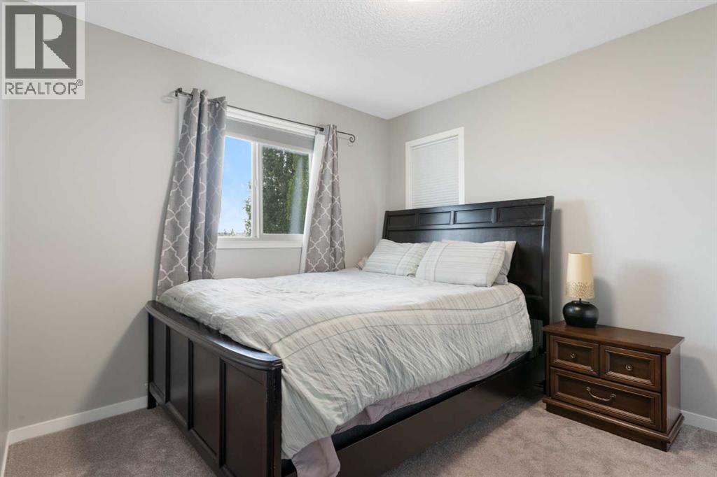 Single Family House for Sale in  Tuscany Ridge Mews NW Tuscany Calgary 