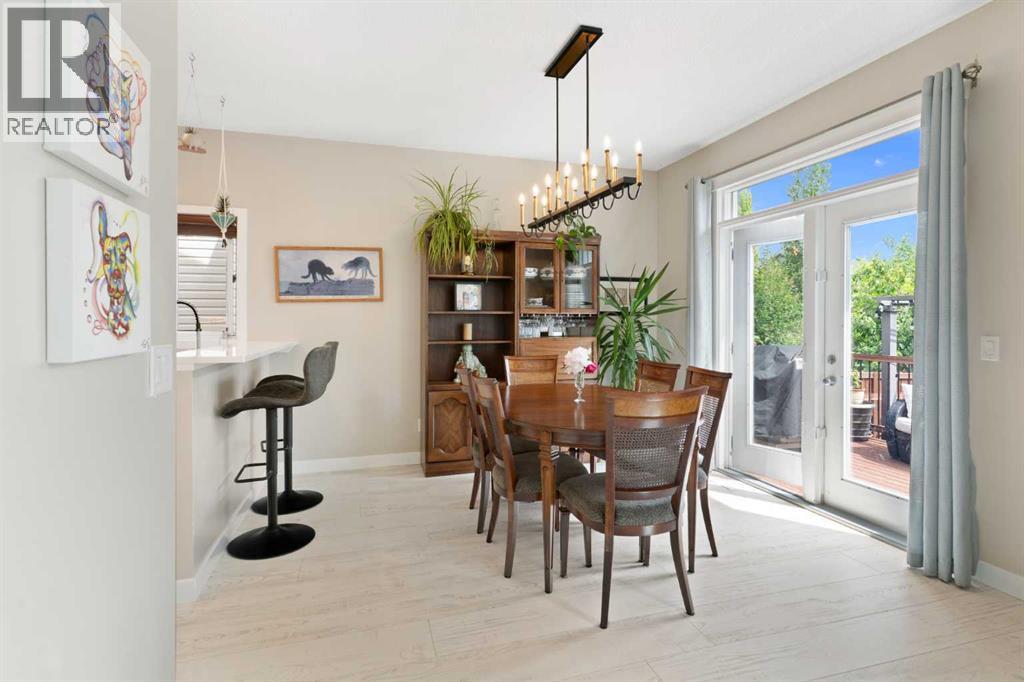 Single Family House for Sale in  Tuscany Ridge Mews NW Tuscany Calgary 