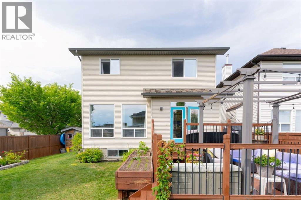 Single Family House for Sale in  Tuscany Ridge Mews NW Tuscany Calgary 