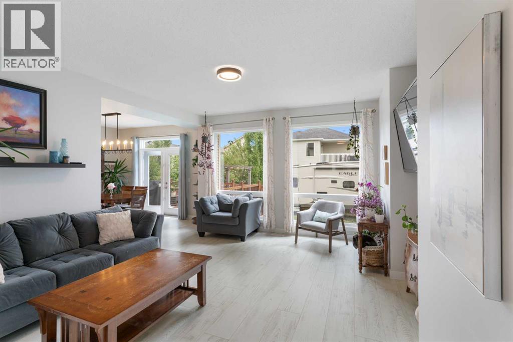 Single Family House for Sale in  Tuscany Ridge Mews NW Tuscany Calgary 