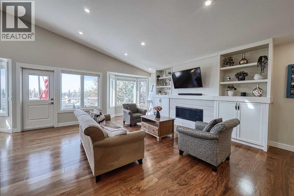 Single Family House Bungalow for Sale in  Arbour Glen Close NW Arbour Lake Calgary 