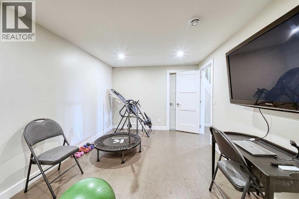 Single Family House Bungalow for Sale in  Arbour Glen Close NW Arbour Lake Calgary 