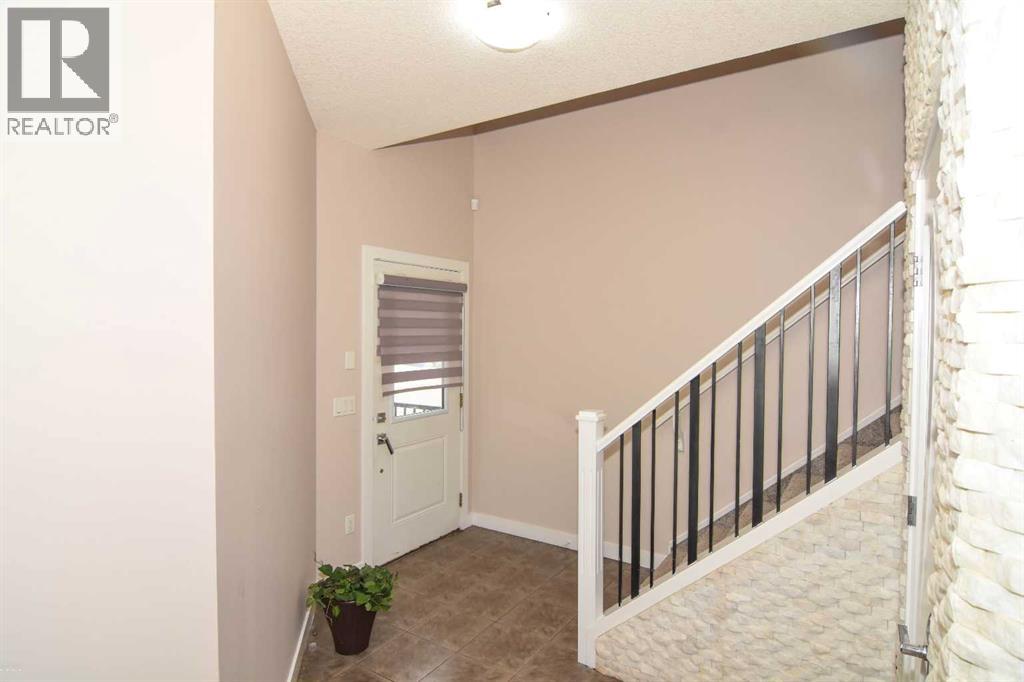 Single Family House for Sale in  Nolancrest Circle NW Nolan Hill Calgary 