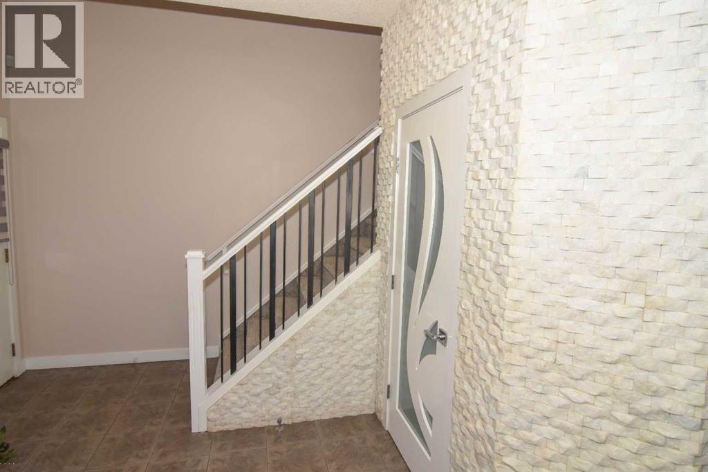 Single Family House for Sale in  Nolancrest Circle NW Nolan Hill Calgary 