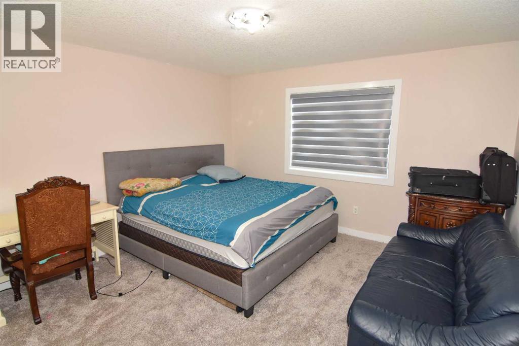 Single Family House for Sale in  Nolancrest Circle NW Nolan Hill Calgary 