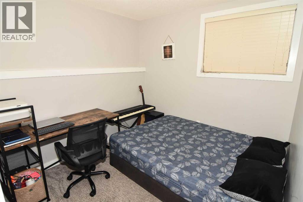 Single Family House for Sale in  Nolancrest Circle NW Nolan Hill Calgary 