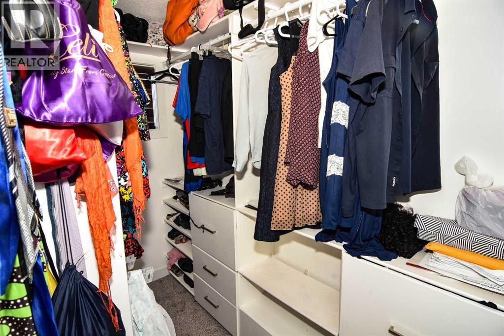 Single Family House for Sale in  Nolancrest Circle NW Nolan Hill Calgary 