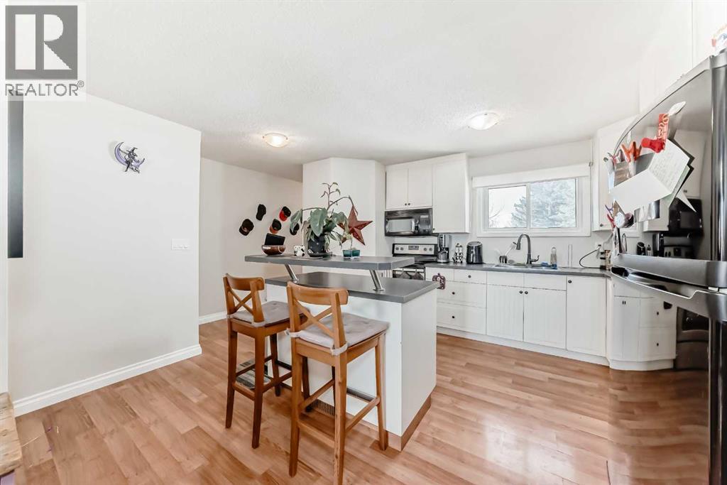 Single Family House for Sale in   Templehill Drive NE Temple Calgary 