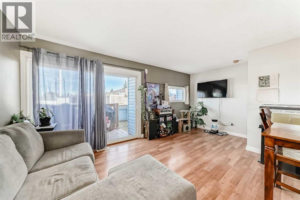 Single Family House for Sale in   Templehill Drive NE Temple Calgary 