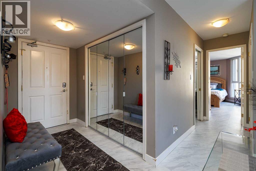 Single Family House for Sale in    Avenue SW Eau Claire Calgary 