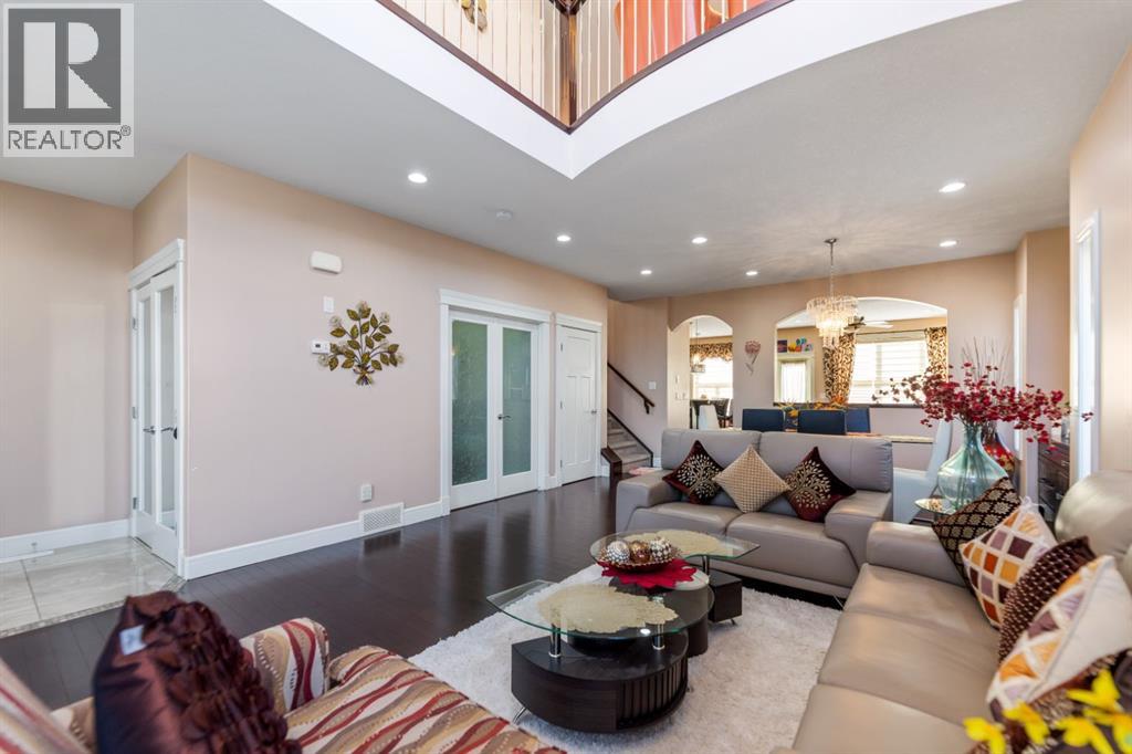 Single Family House for Sale in  SADDLELAKE View NE Saddle Ridge Calgary 