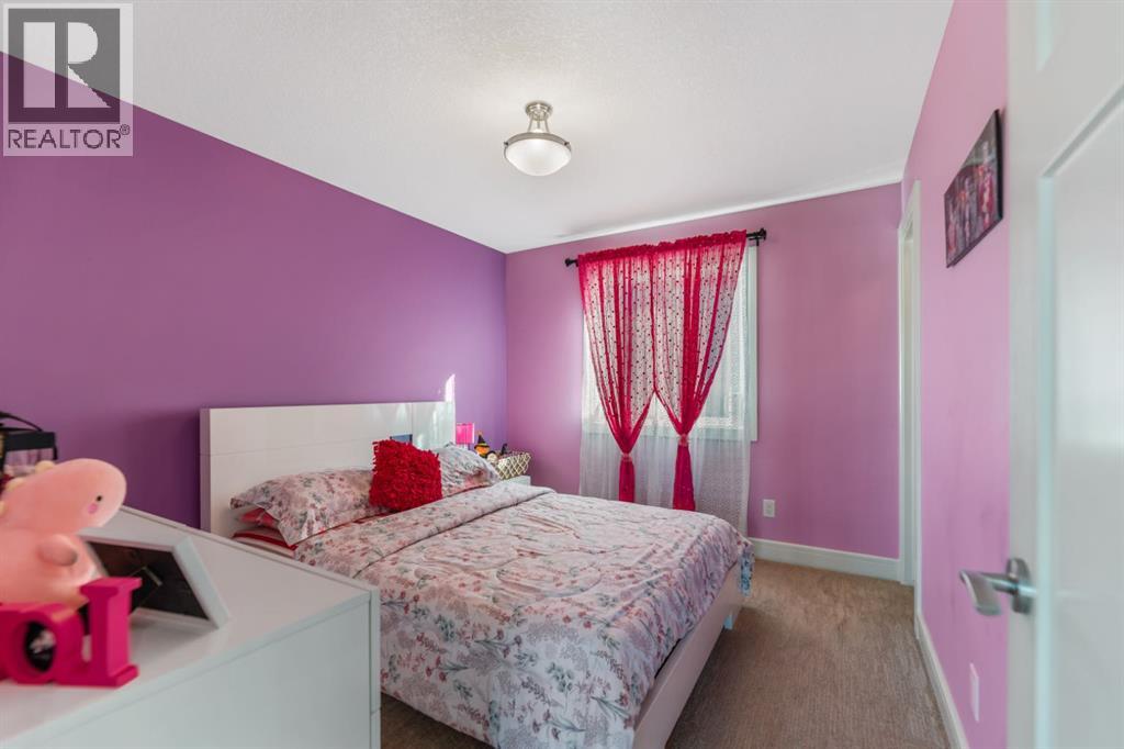 Single Family House for Sale in  SADDLELAKE View NE Saddle Ridge Calgary 