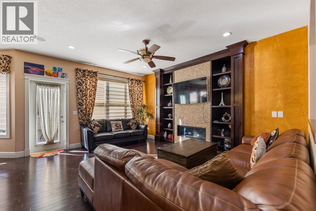 Single Family House for Sale in  SADDLELAKE View NE Saddle Ridge Calgary 