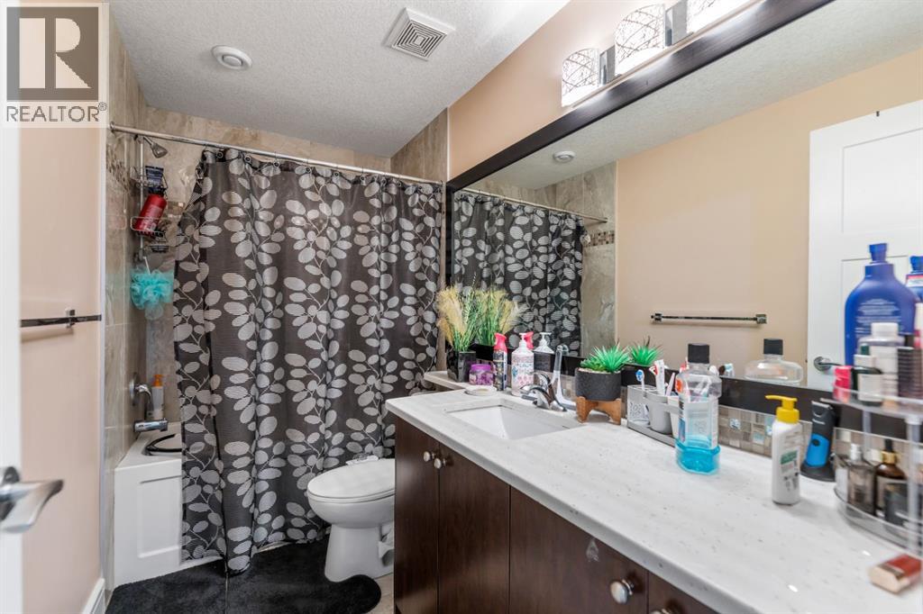 Single Family House for Sale in  SADDLELAKE View NE Saddle Ridge Calgary 