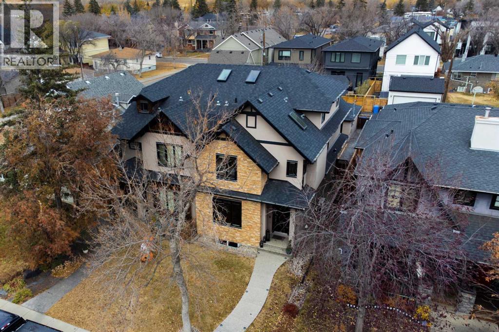 Single Family House for Sale in   Avenue NW West Hillhurst Calgary 