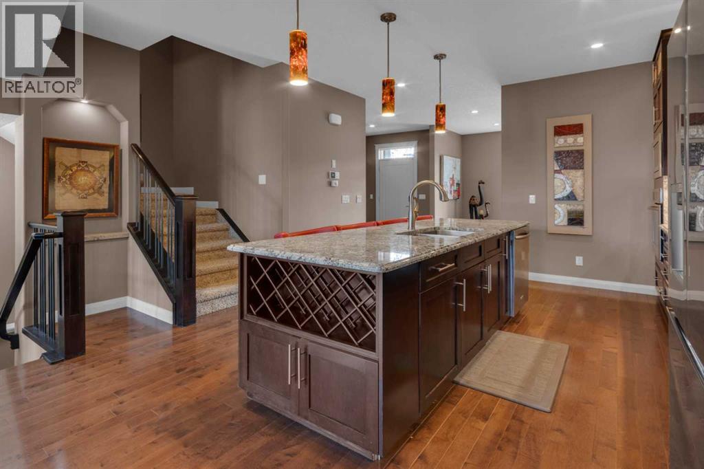 Single Family House for Sale in   Avenue NW West Hillhurst Calgary 