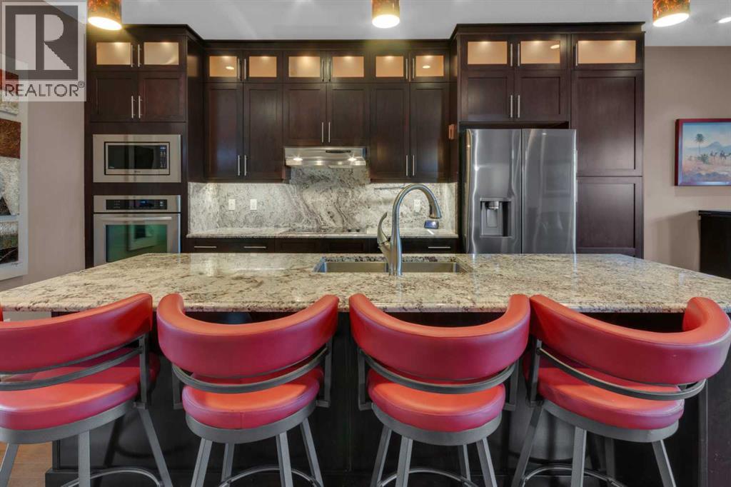 Single Family House for Sale in   Avenue NW West Hillhurst Calgary 