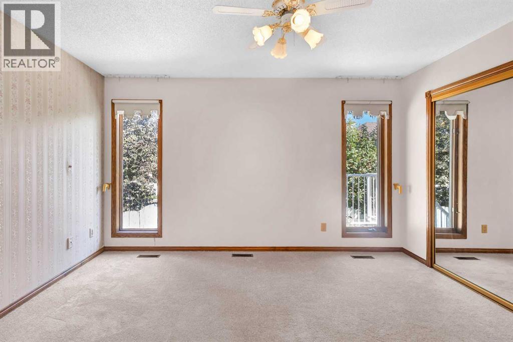 Single Family House Bungalow for Sale in  Edgebrook Road NW Edgemont Calgary 