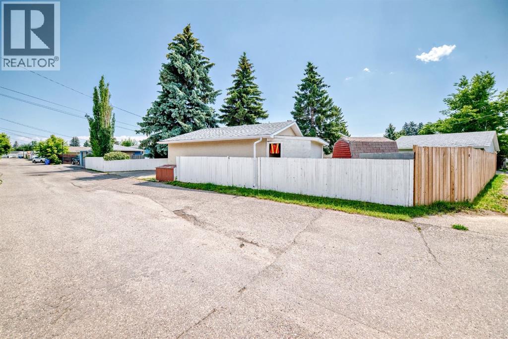 Single Family House Bi-level for Sale in  Marshall Road NE Marlborough Calgary 