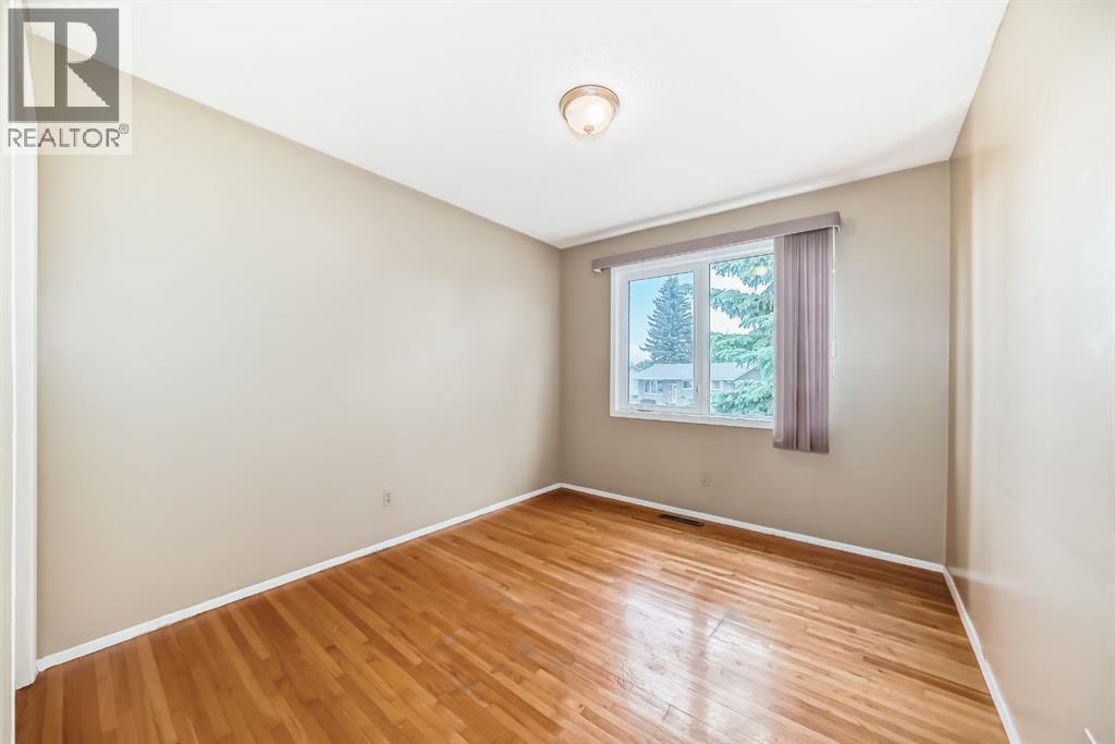 Single Family House Bi-level for Sale in  Marshall Road NE Marlborough Calgary 