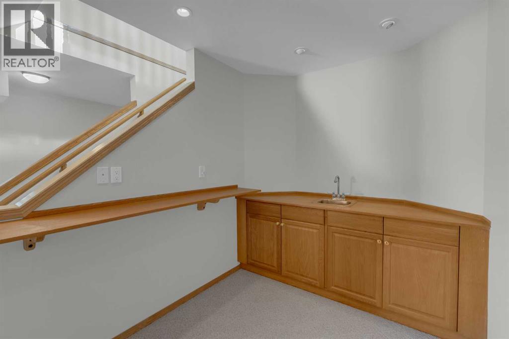 Single Family House Bungalow for Sale in  Edgebrook Heights NW Edgemont Calgary 