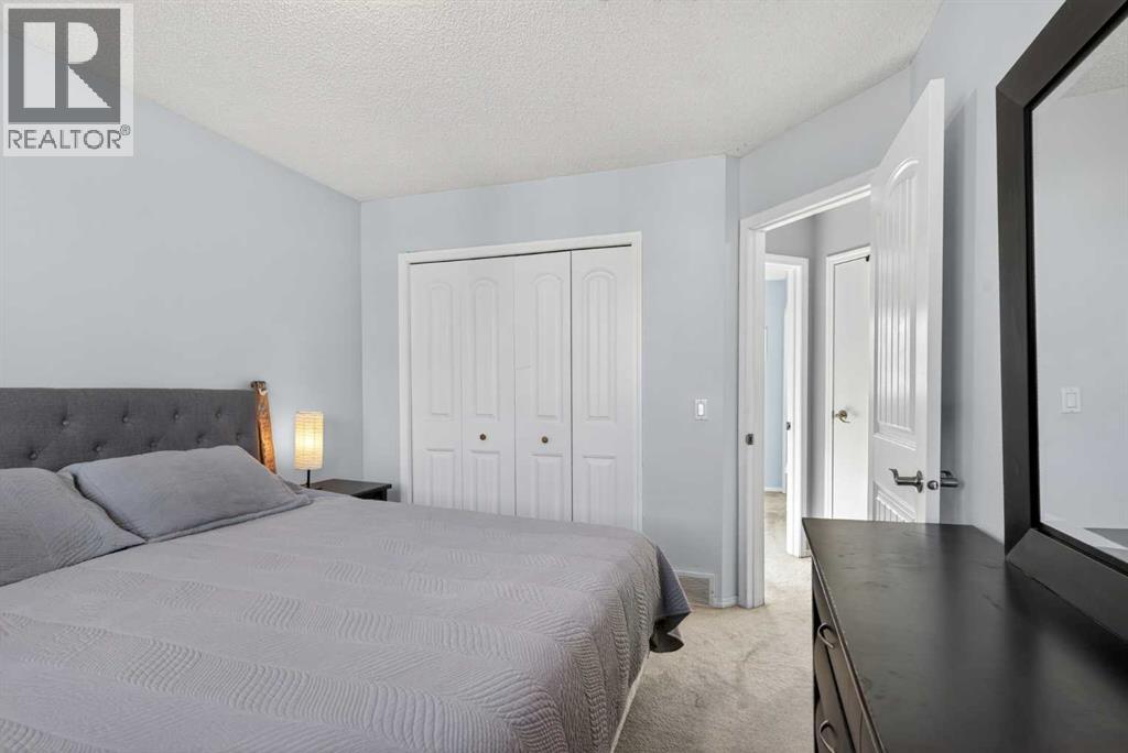 Single Family House for Sale in  Mt Apex Crescent SE McKenzie Lake Calgary 