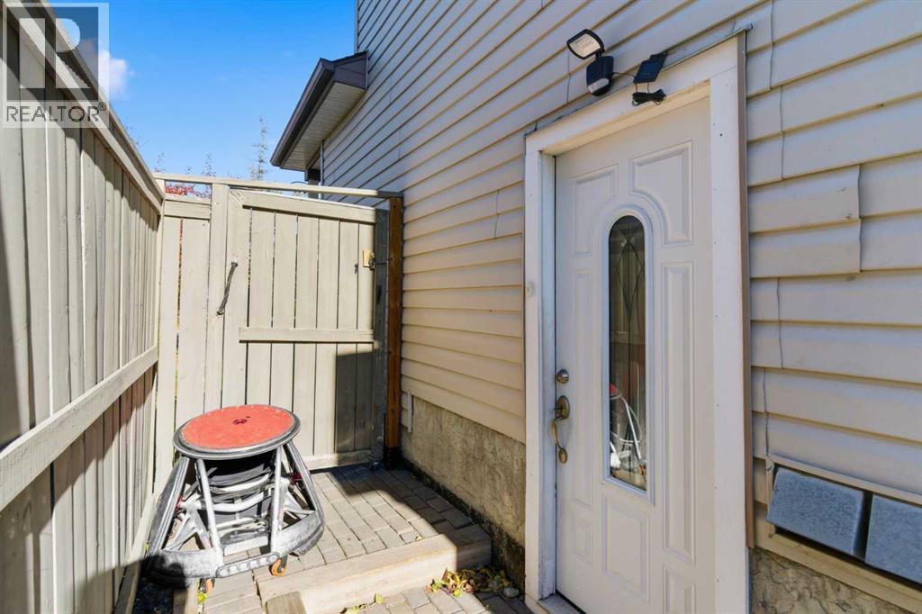 Single Family House for Sale in  Mt Apex Crescent SE McKenzie Lake Calgary 