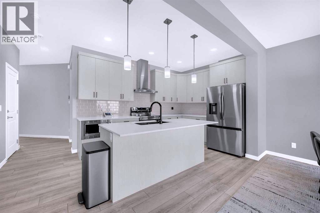 Single Family House for Sale in  Silver Spruce Grove SW Silverado Calgary 