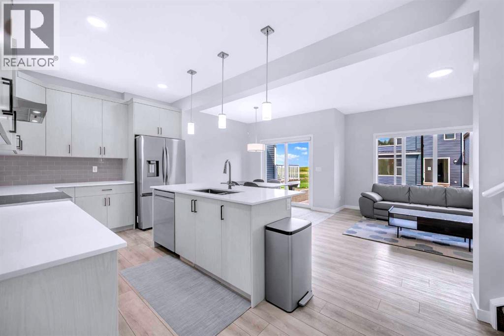 Single Family House for Sale in  Silver Spruce Grove SW Silverado Calgary 