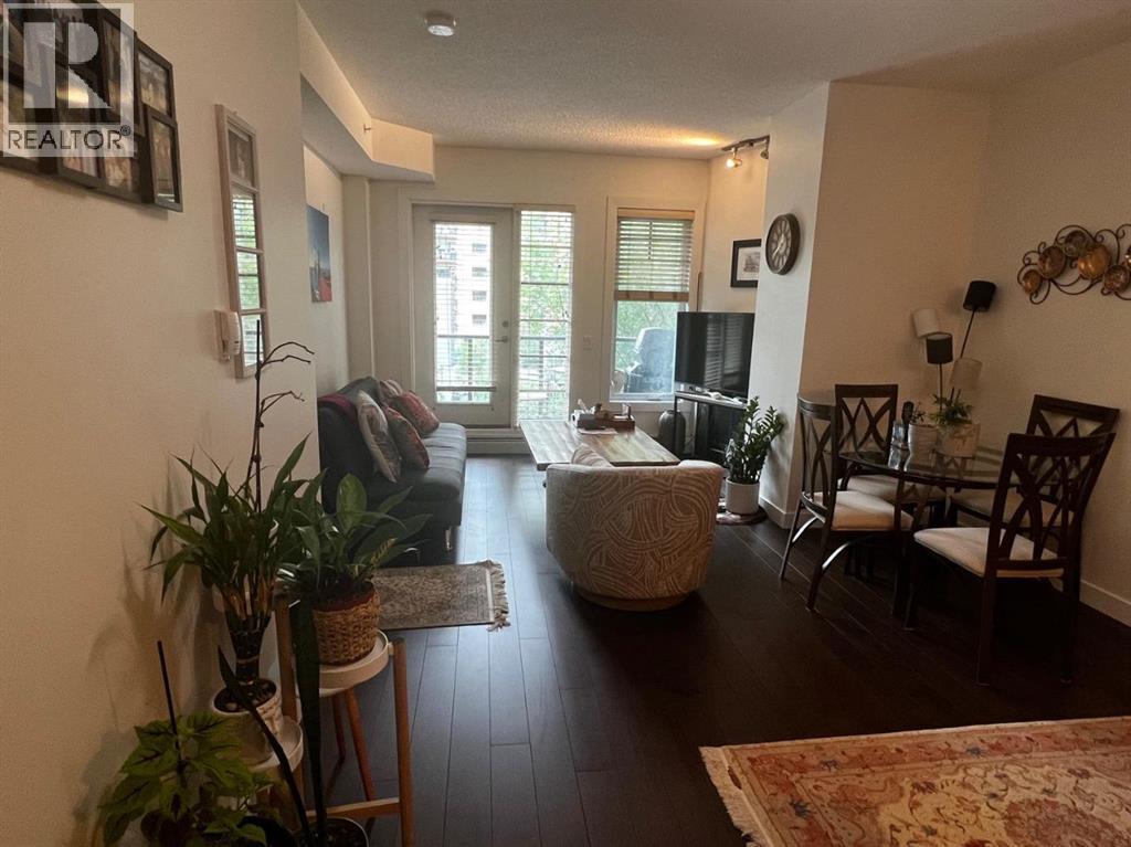 Single Family House for Sale in    Avenue SW Mission Calgary 