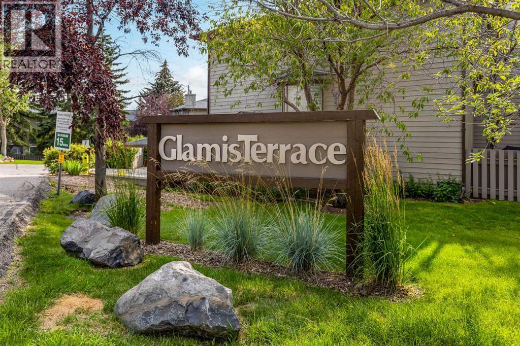Single Family House 4 Level for Sale in  Glamis Terrace SW Glamorgan Calgary 