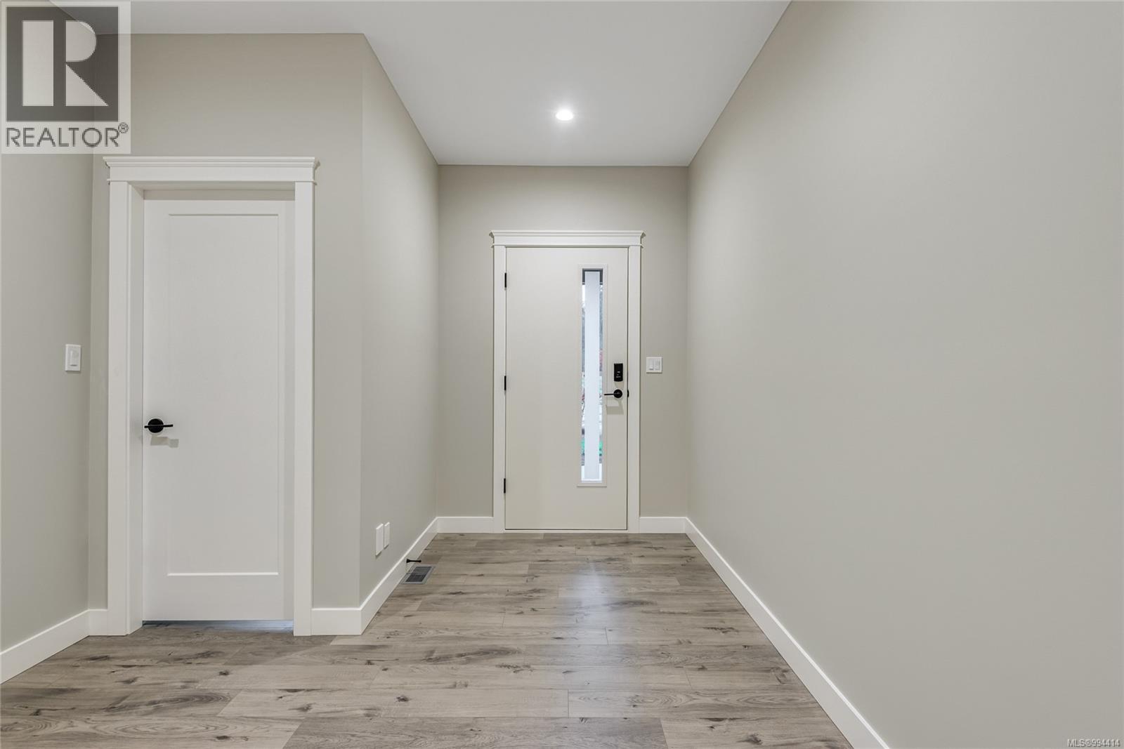 766 Sitka St, Campbell River