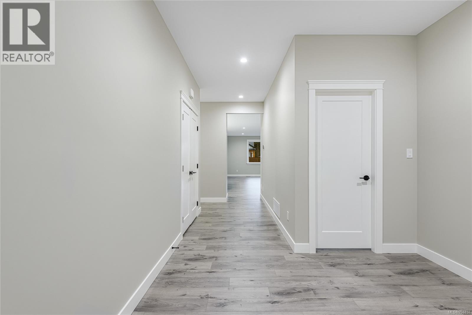 766 Sitka St, Campbell River