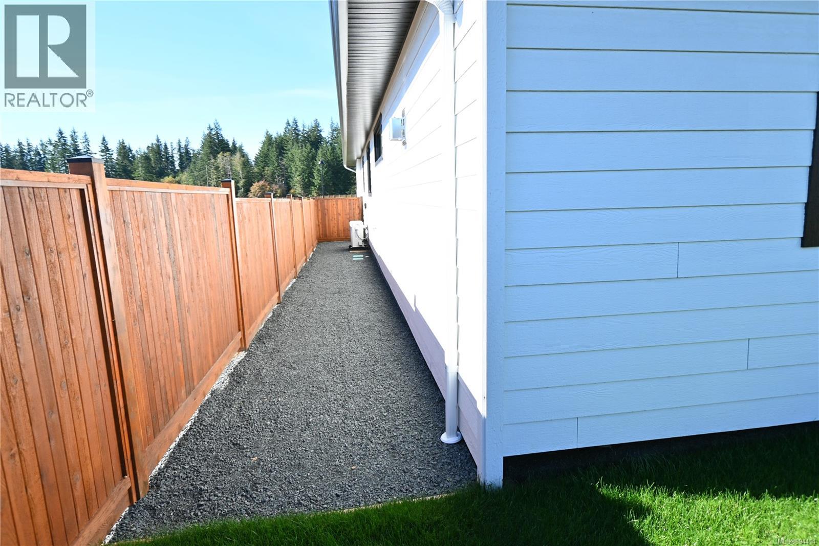 766 Sitka St, Campbell River