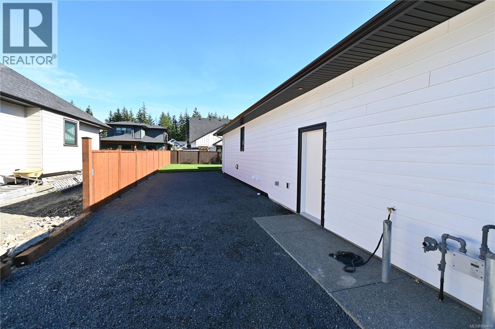 766 Sitka St, Campbell River