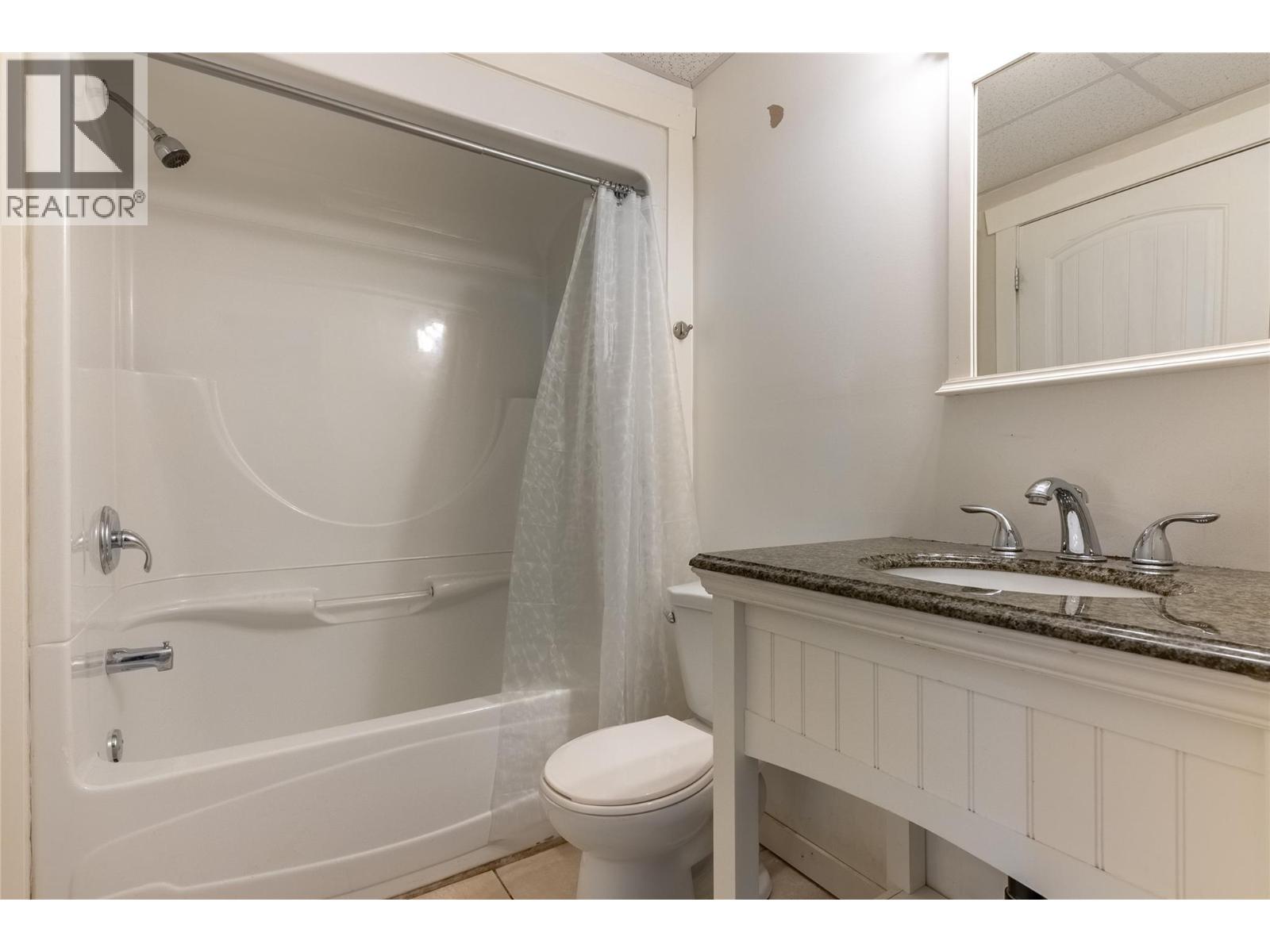 1605 Summit Drive Unit# 72, Kamloops