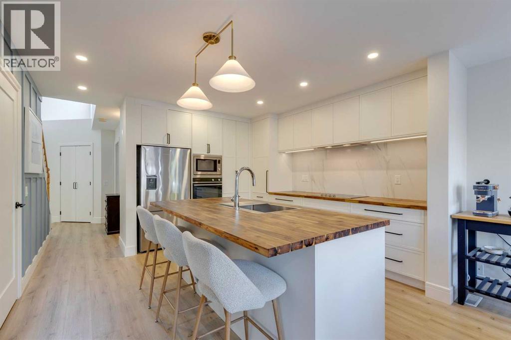 254 Scenic View Close NW, Calgary, Alberta