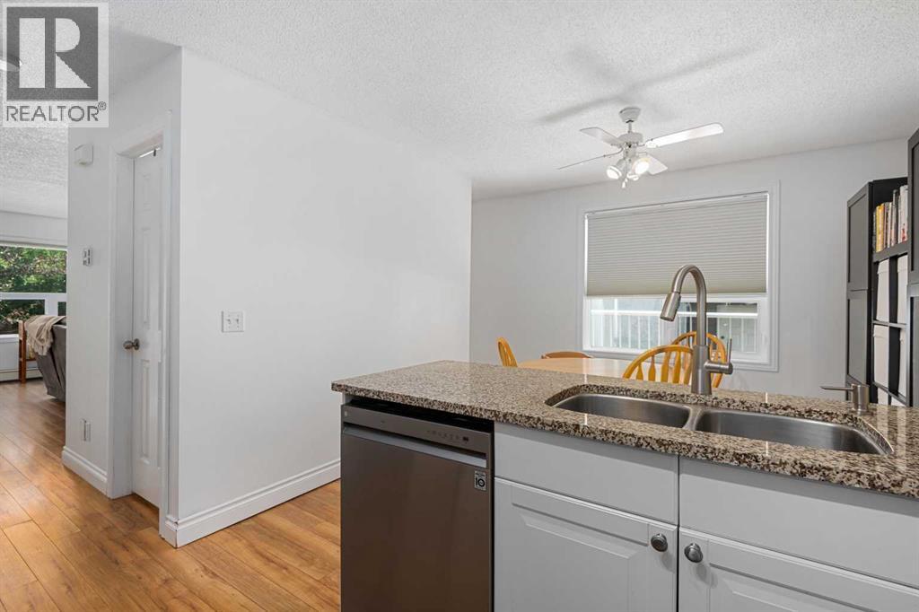 Single Family House for Sale in   Avenue SW Altadore Calgary 