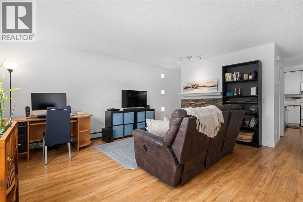 Single Family House for Sale in   Avenue SW Altadore Calgary 