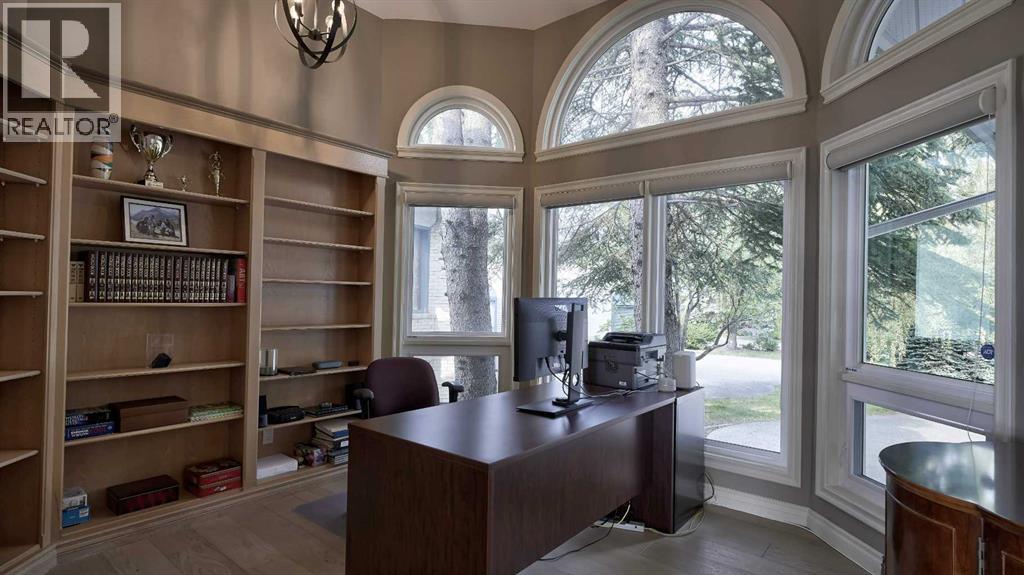 Single Family House for Sale in  Edelweiss Point NW Edgemont Calgary 