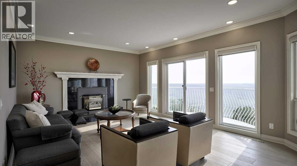 Single Family House for Sale in  Edelweiss Point NW Edgemont Calgary 