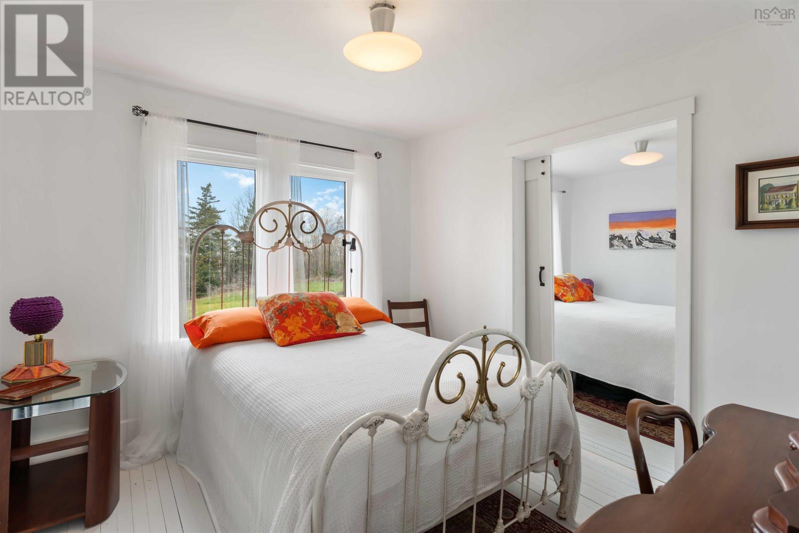 Property 19 of 50 of 1898 Hampton Mountain Road