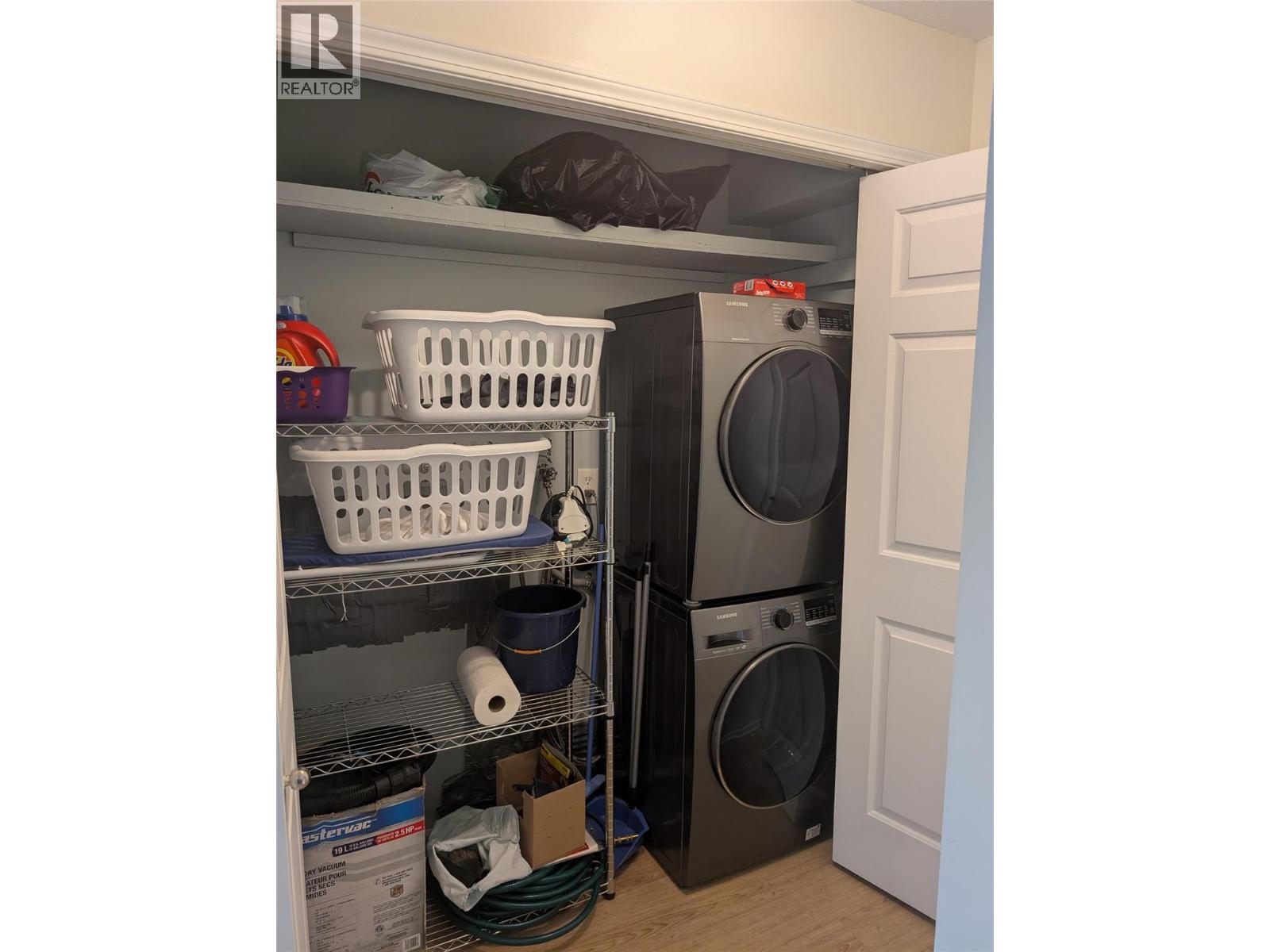 203 993 KLO Road, Kelowna