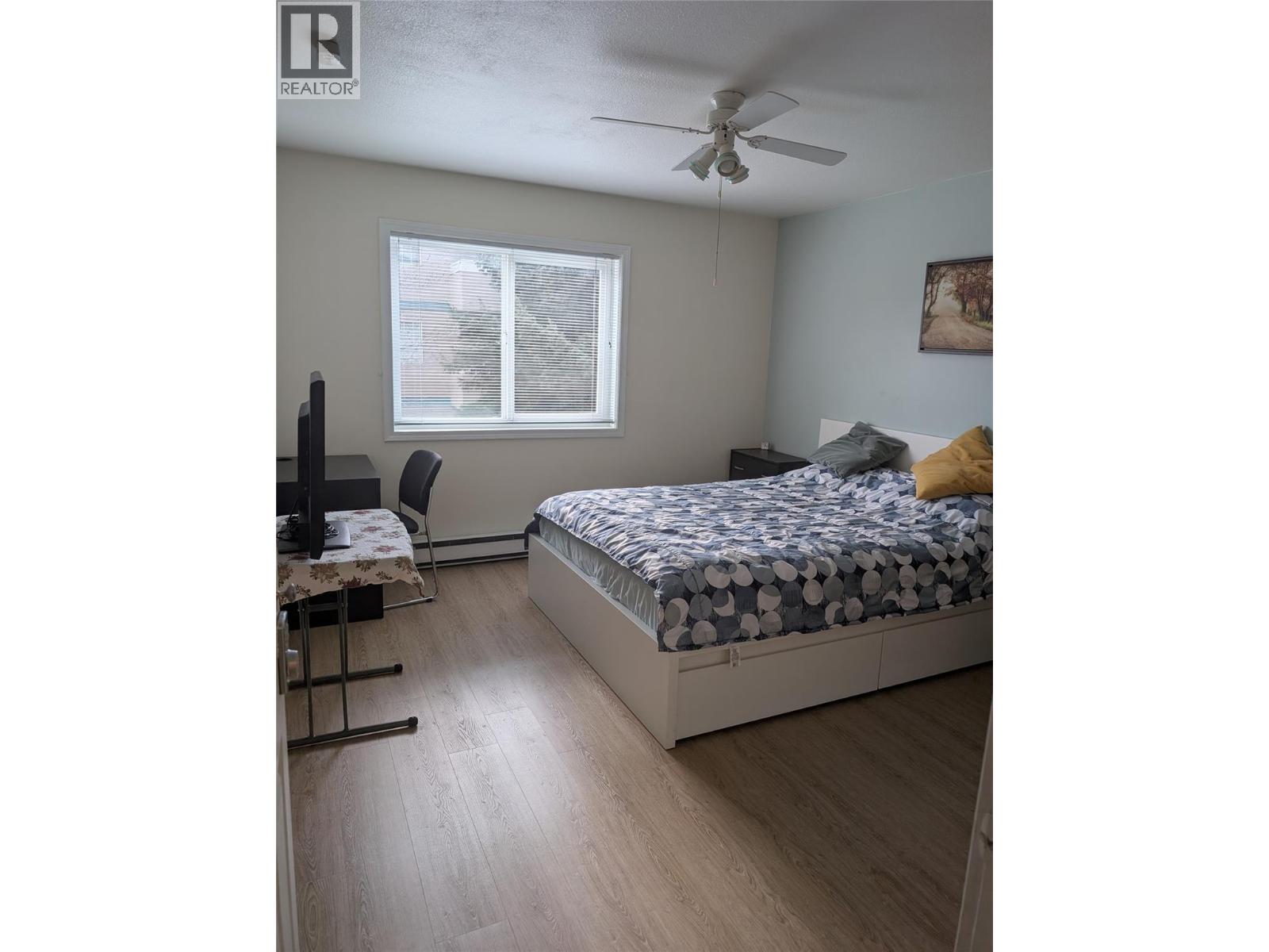 203 993 KLO Road, Kelowna